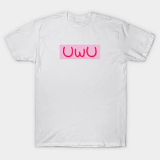 UwU on pink T-Shirt